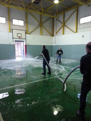 Città Senza Periferie pulizia palestra scuola Sanzio.,