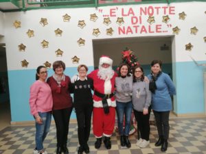 Babbo Natale Scuola Radice Sanzio Ammaturo Napoli
